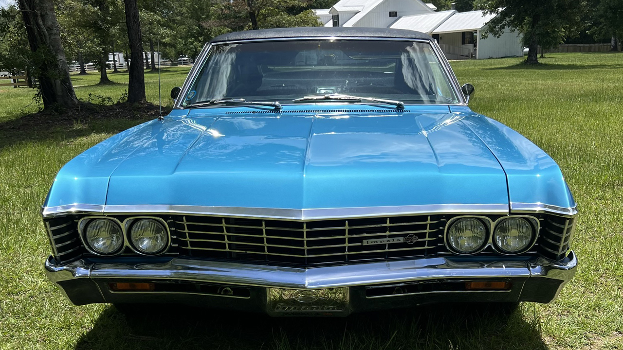 2nd Image of a 1967 CHEVROLET IMPALA