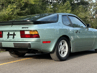 Image 5 of 6 of a 1986 PORSCHE 944