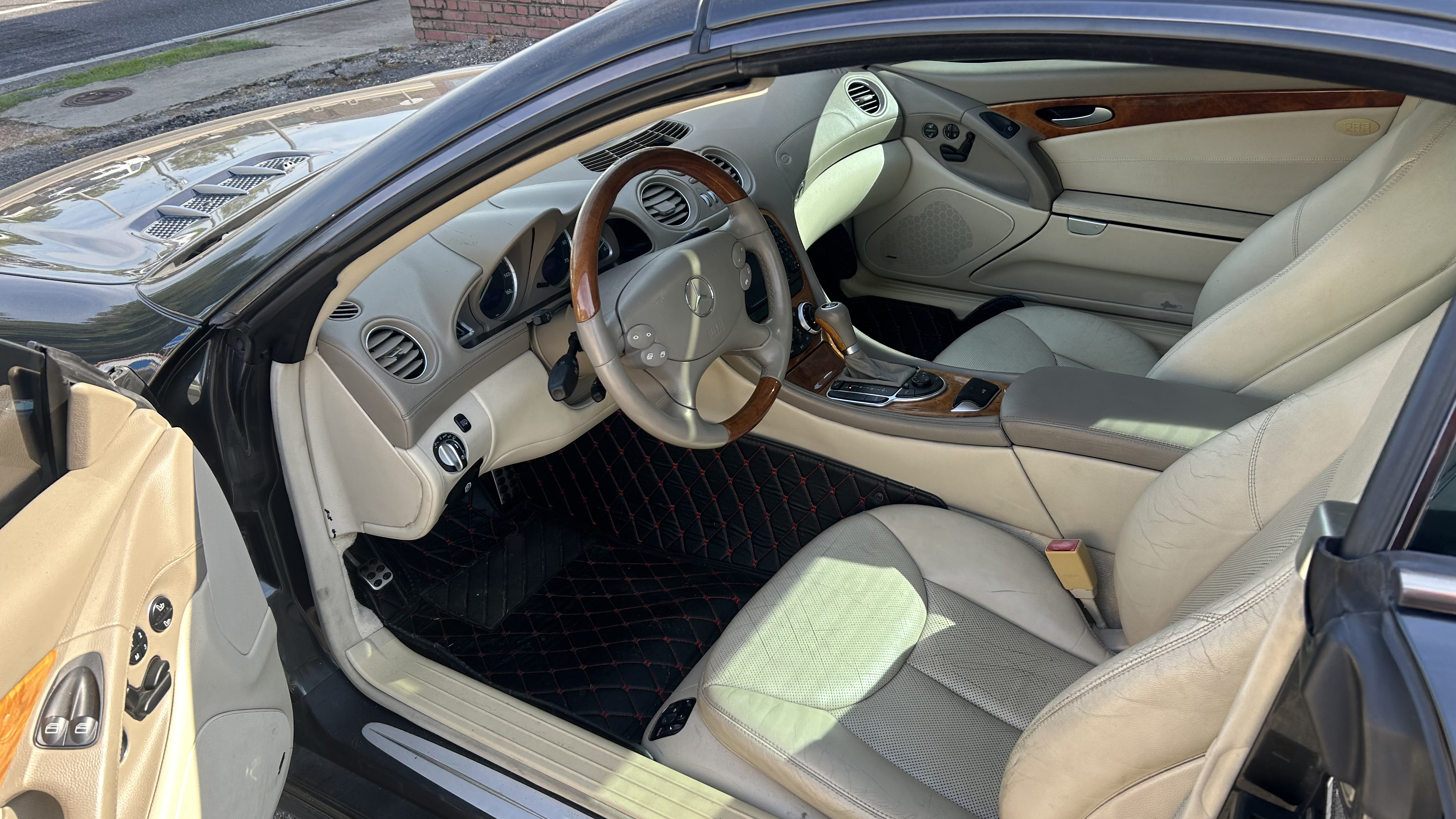 4th Image of a 2003 MERCEDES SL500