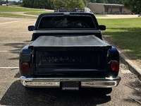 Image 4 of 6 of a 1982 CHEVROLET SILVERADO