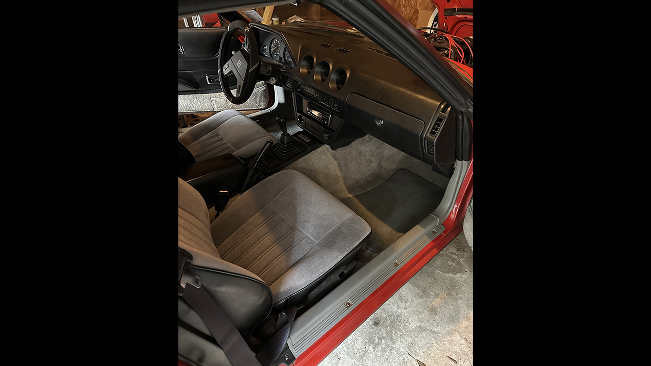 2nd Image of a 1983 DATSUN 280 ZX TURBO