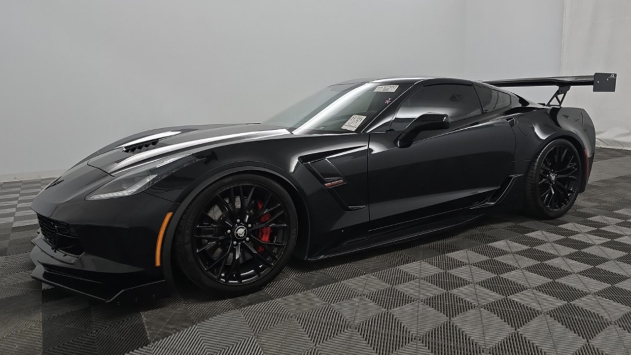 0th Image of a 2019 CHEVROLET CORVETTE