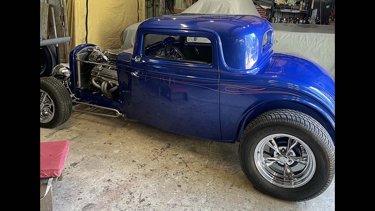 2nd Image of a 1932 FORD COUPE