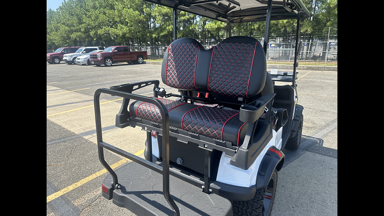 1st Image of a 2023 GOLF CART N/A