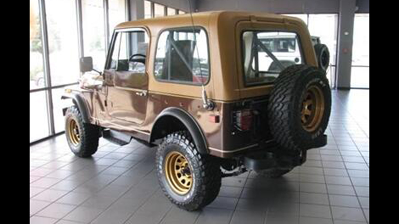 1st Image of a 1977 JEEP CJ7