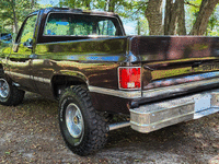 Image 2 of 5 of a 1985 CHEVROLET SILVERADO K10