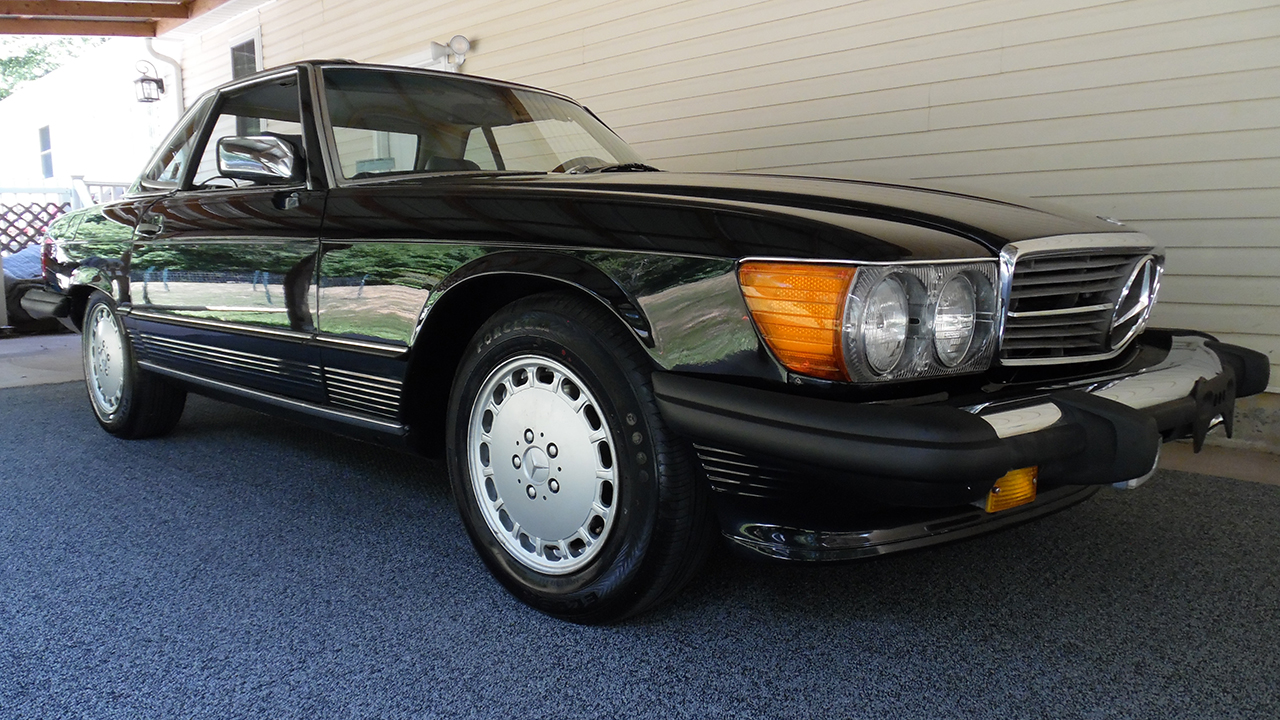 1st Image of a 1987 MERCEDES 560 SL