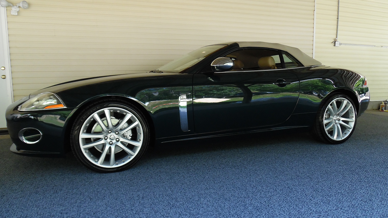 3rd Image of a 2007 JAGUAR XK