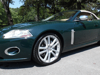 Image 2 of 20 of a 2007 JAGUAR XK