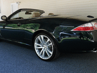 Image 9 of 20 of a 2007 JAGUAR XK