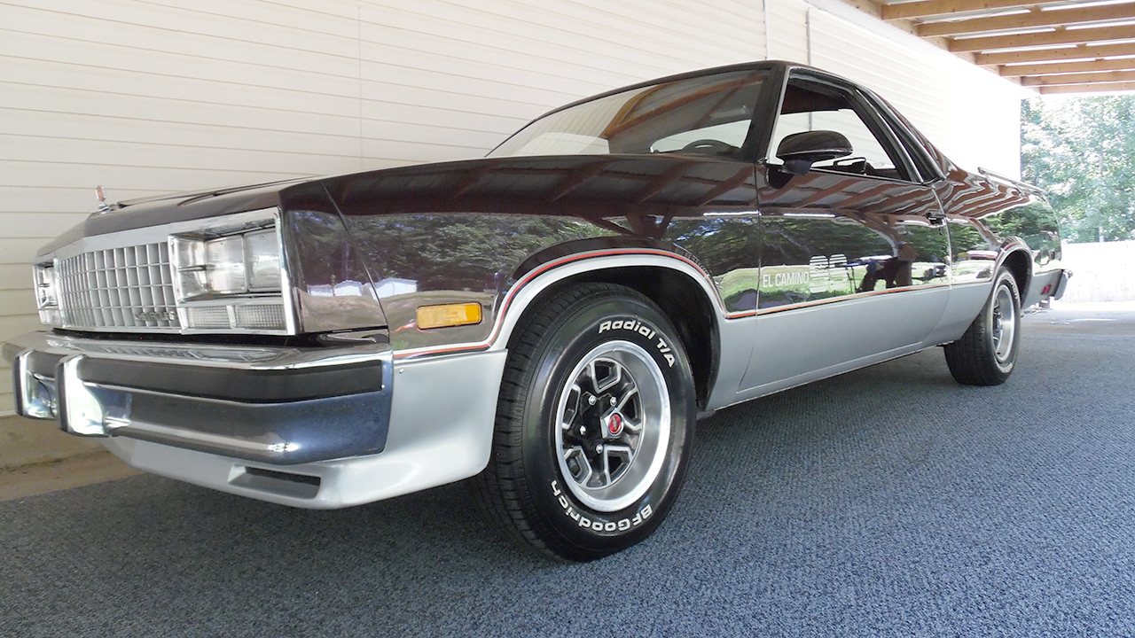 2nd Image of a 1986 CHEVROLET EL CAMINO