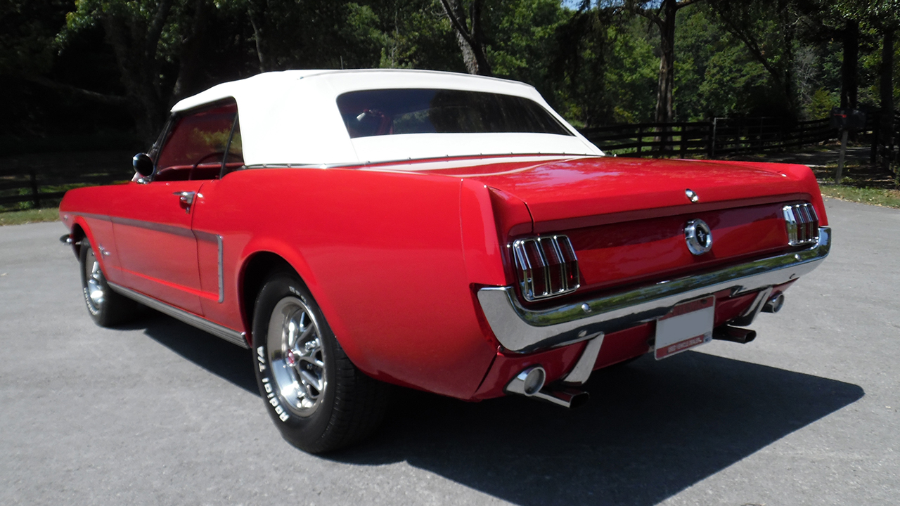 2nd Image of a 1964 FORD MUSTANG