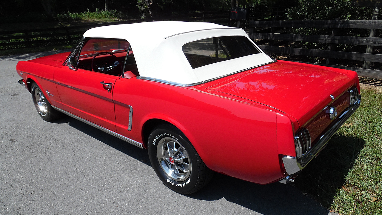 3rd Image of a 1964 FORD MUSTANG