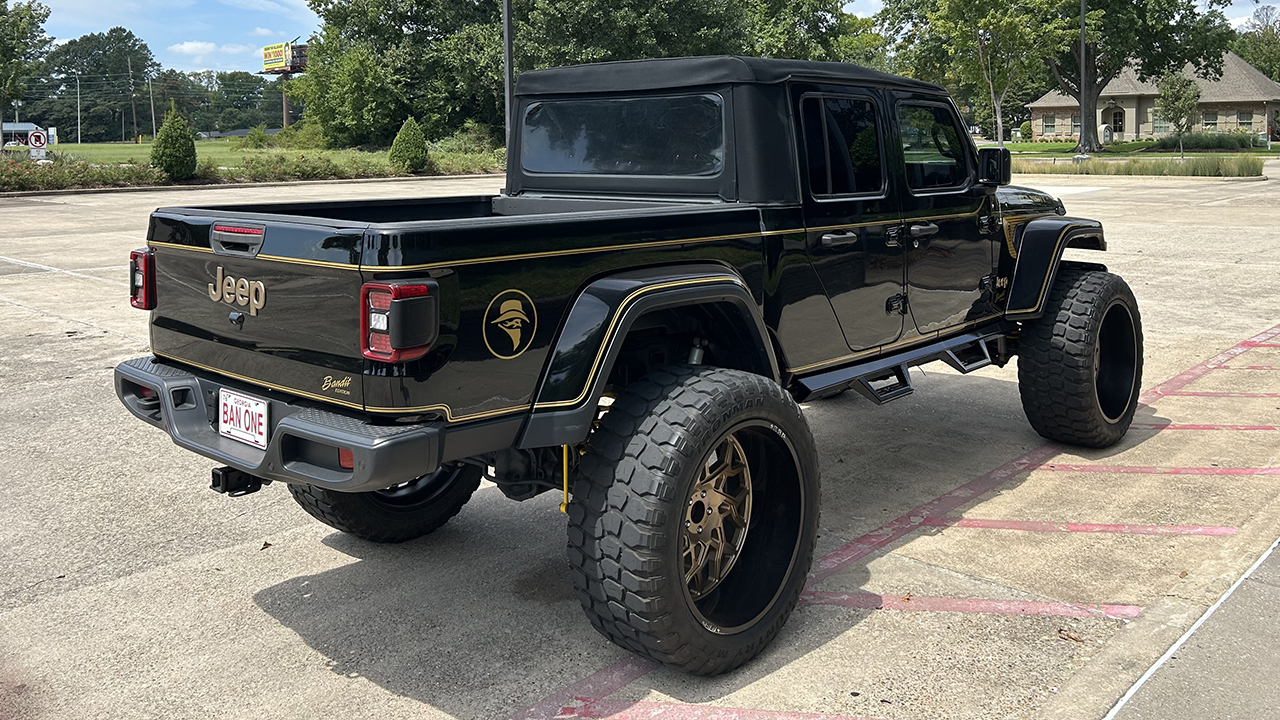 1st Image of a 2020 JEEP GLADIATOR