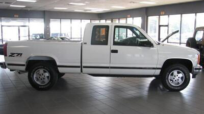 2nd Image of a 1993 GMC Z71 4X4