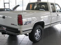 Image 2 of 7 of a 1993 GMC Z71 4X4