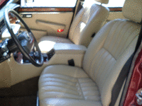 Image 8 of 25 of a 1988 JAGUAR XJ12 VANDEN PLAS