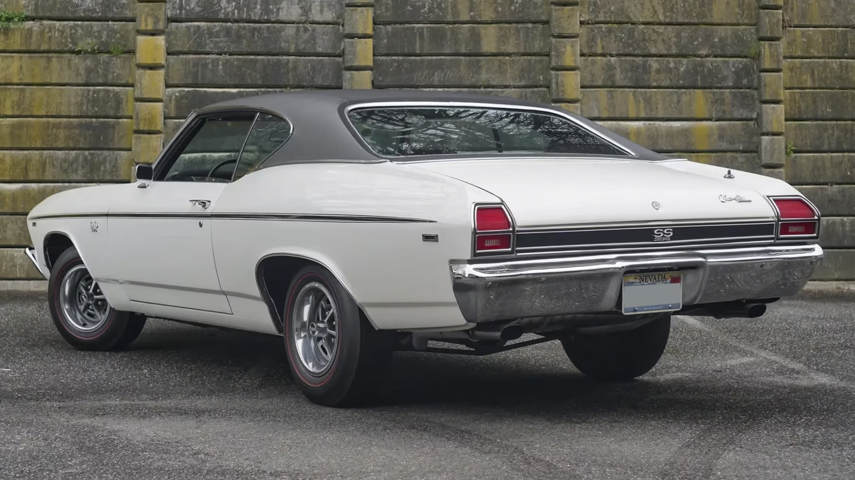 2nd Image of a 1969 CHEVROLET CHEVELLE SS