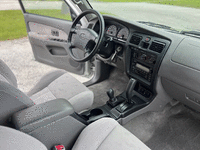 Image 21 of 29 of a 2002 TOYOTA 4RUNNER 1/2 TON; VZN 180/185 SR5