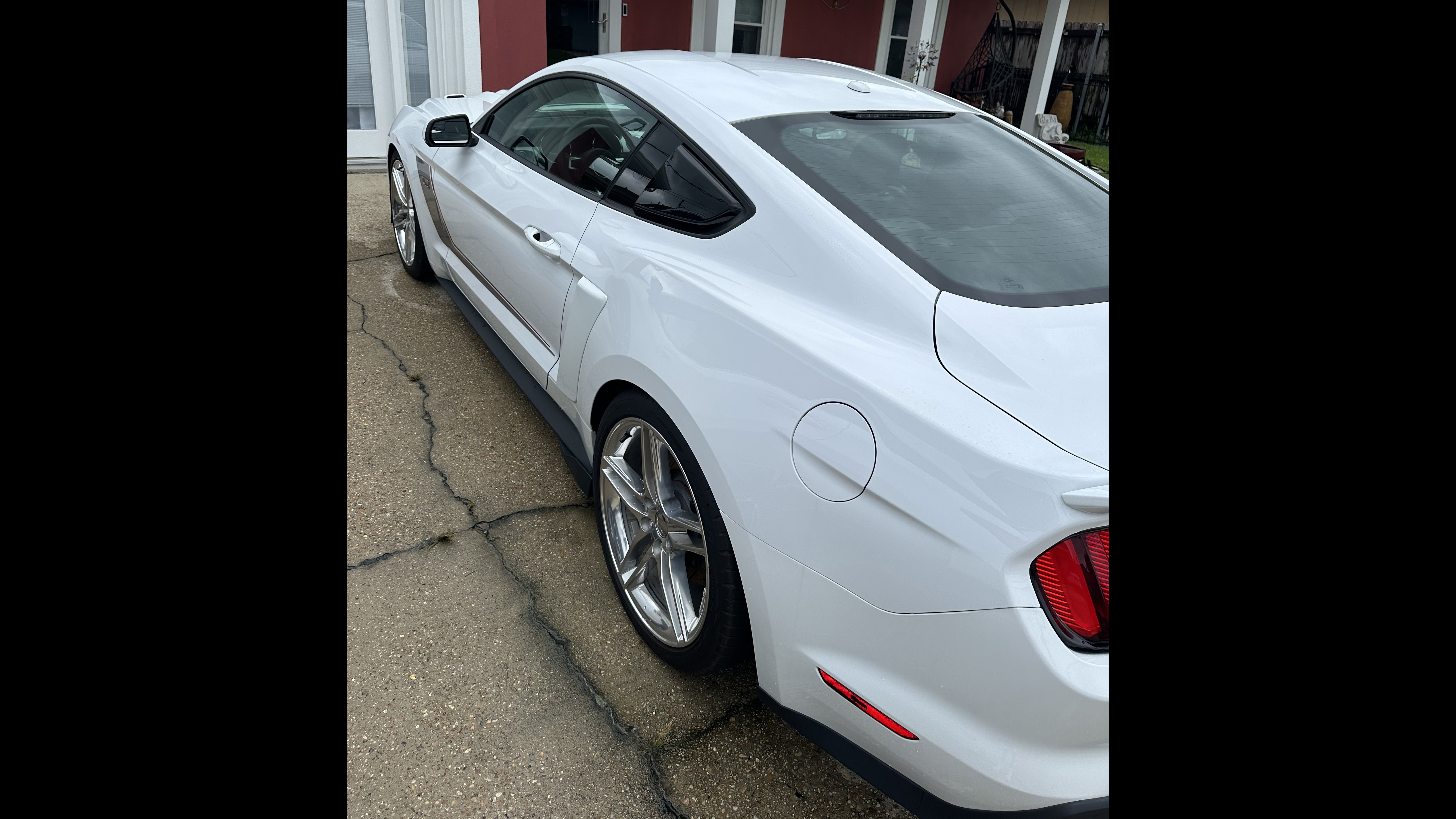 3rd Image of a 2015 FORD MUSTANG ROUSH III