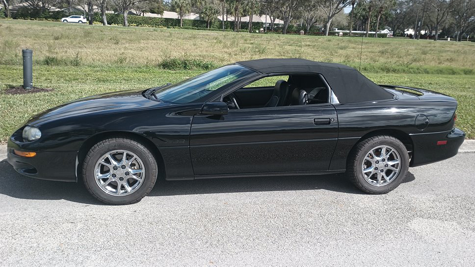 3rd Image of a 2002 CHEVROLET CAMARO Z28