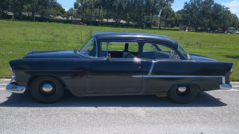 2nd Image of a 1955 CHEVROLET 210