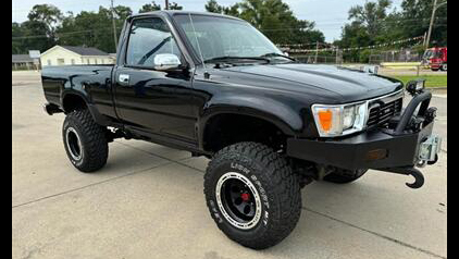 1st Image of a 1990 TOYOTA TACOMA