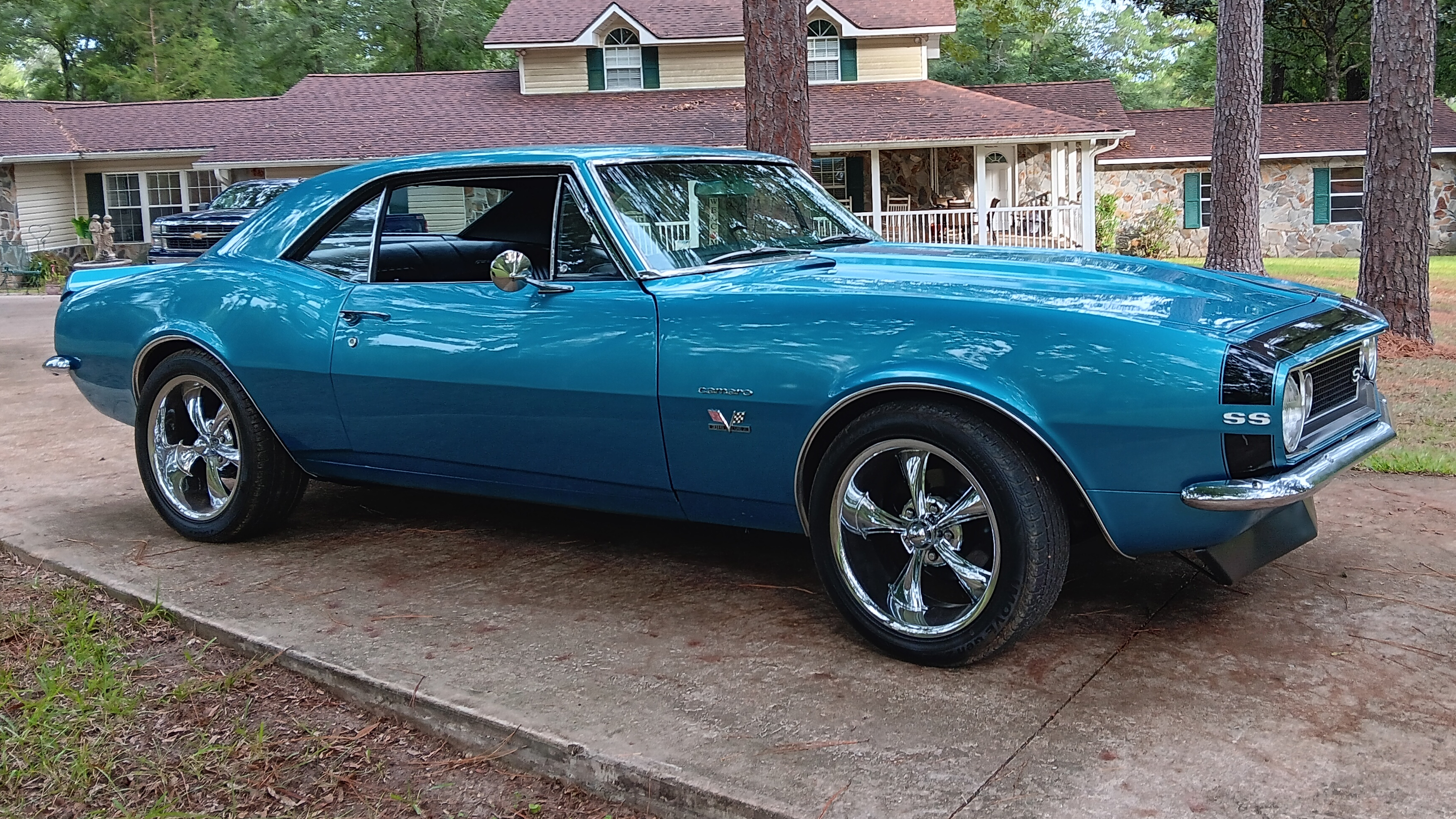 1st Image of a 1967 CHEVROLET CAMARO