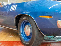 Image 12 of 29 of a 1971 PLYMOUTH BARRACUDA