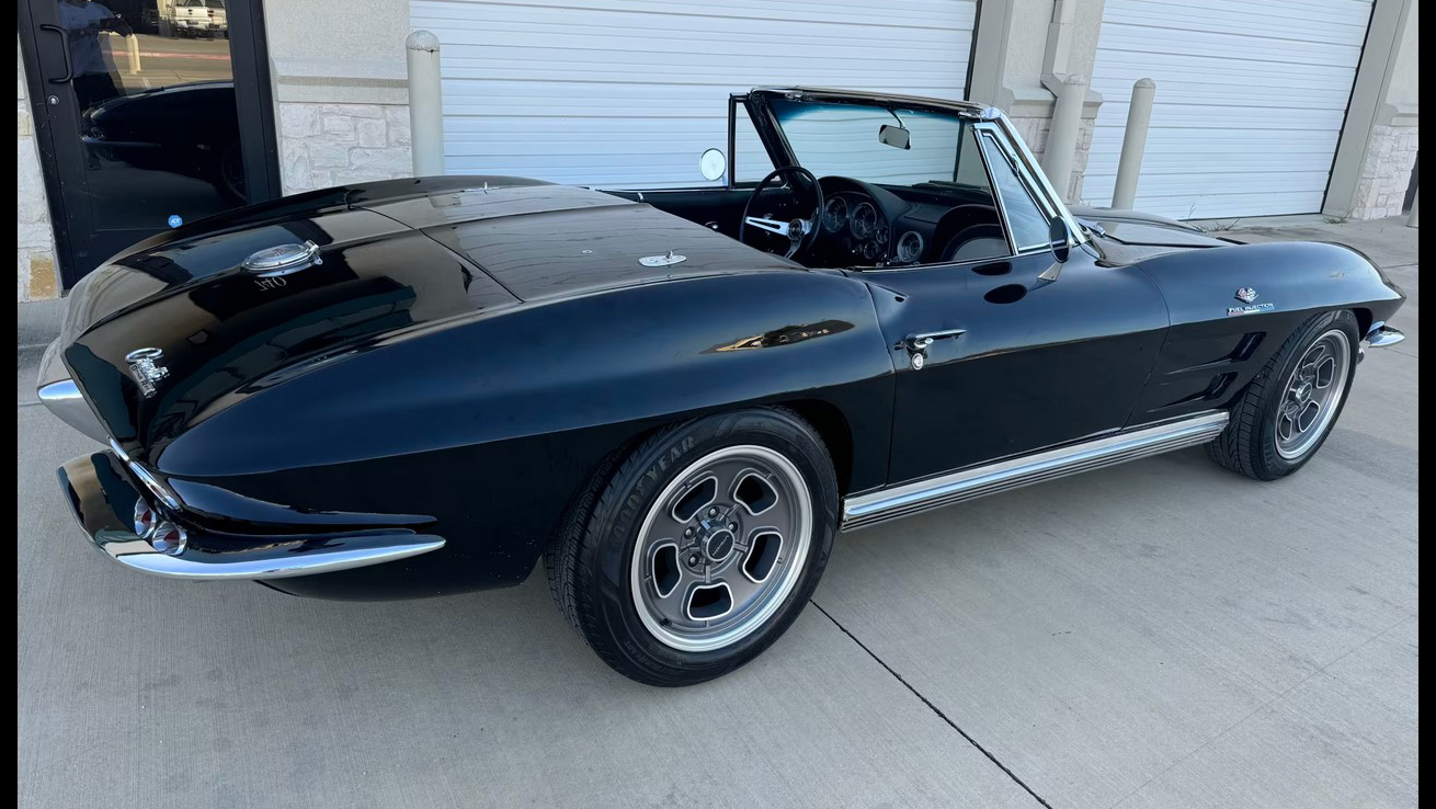 3rd Image of a 1964 CHEVROLET CORVETTE