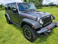 Image 2 of 19 of a 2016 JEEP RUBICON