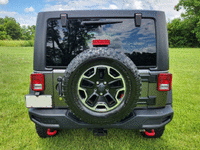 Image 7 of 19 of a 2016 JEEP RUBICON