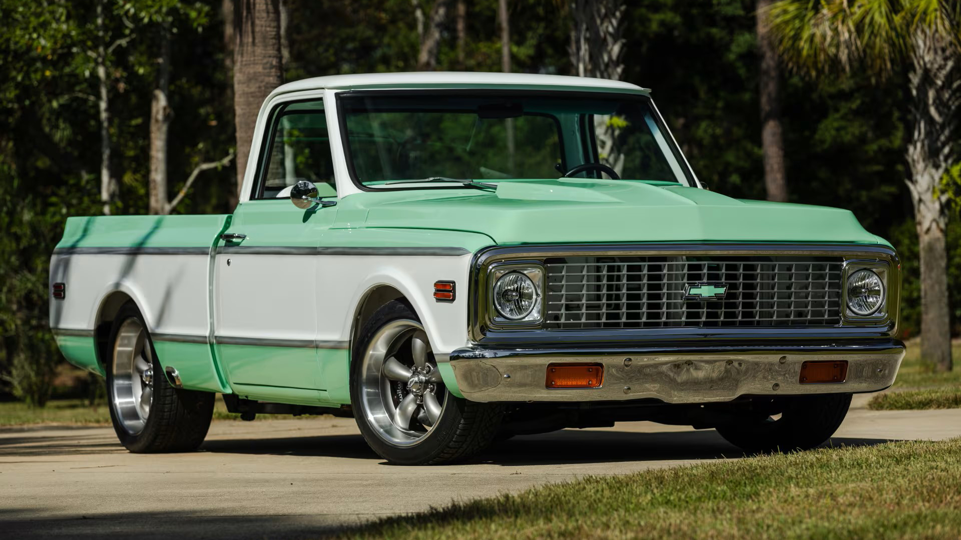 1st Image of a 1972 CHEVROLET C10