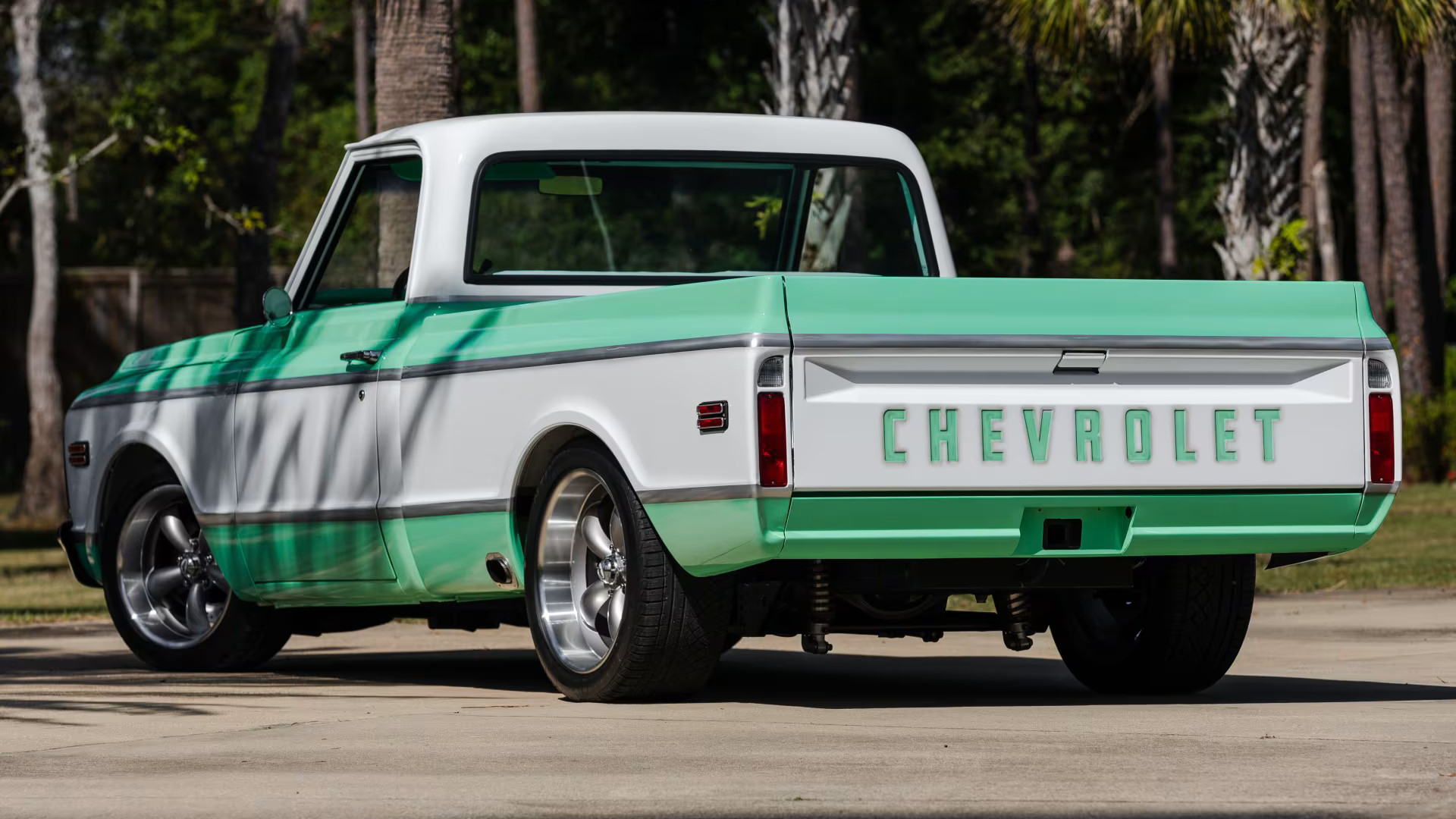 2nd Image of a 1972 CHEVROLET C10