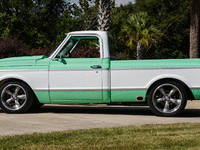 Image 5 of 11 of a 1972 CHEVROLET C10