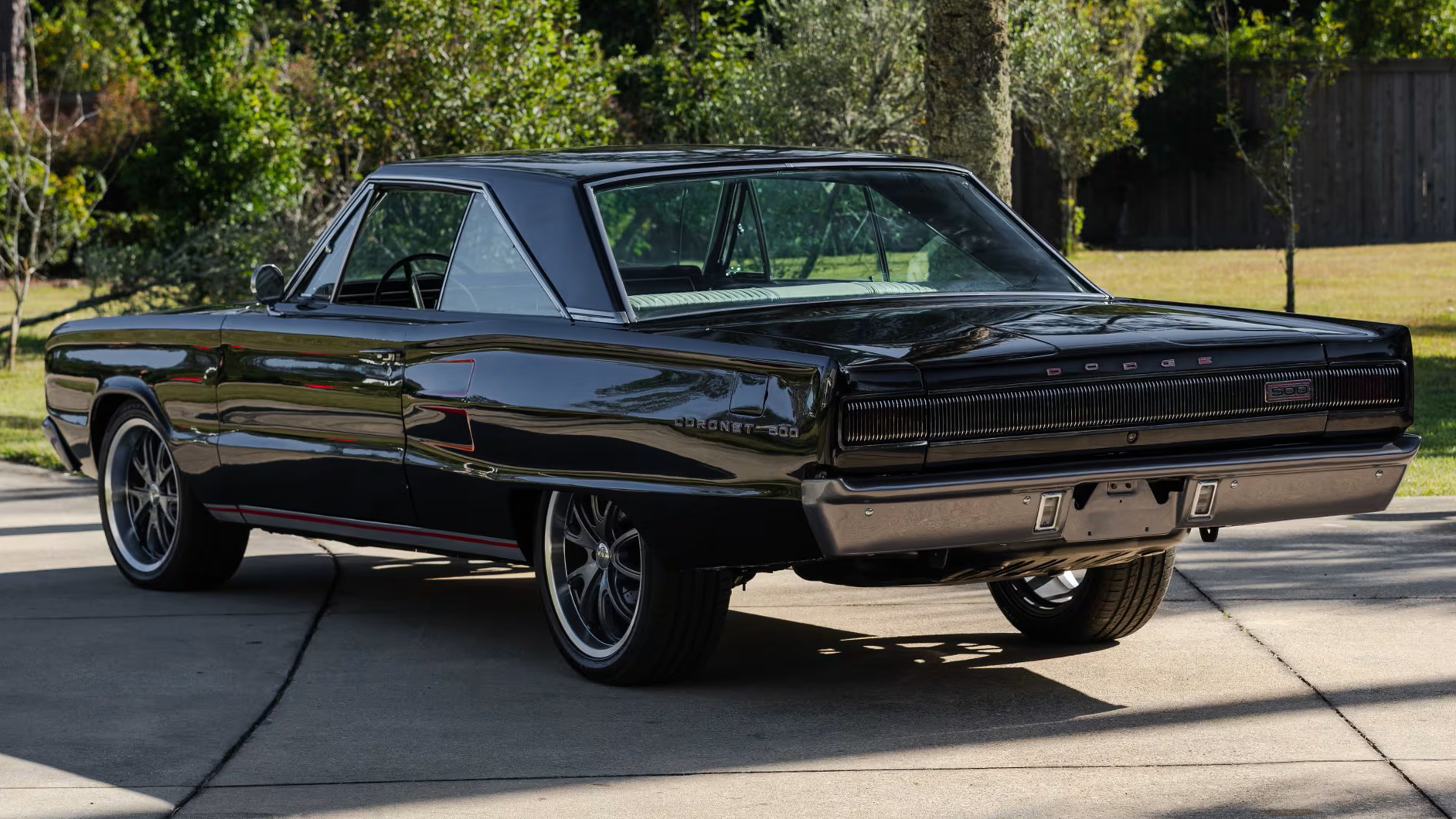 2nd Image of a 1967 DODGE CORONET