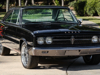 Image 2 of 9 of a 1967 DODGE CORONET