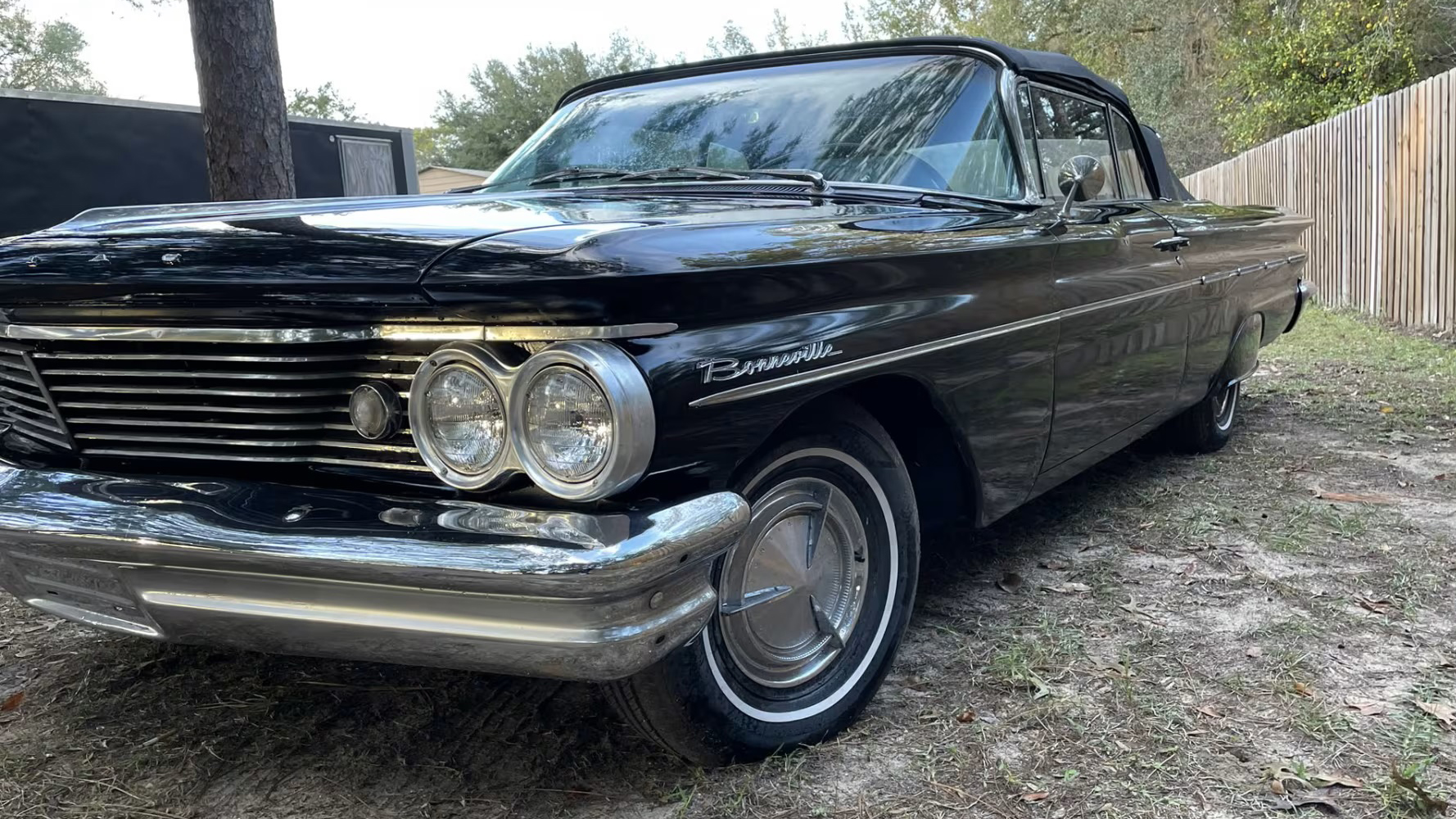 1st Image of a 1960 PONTIAC BONNEVILLE