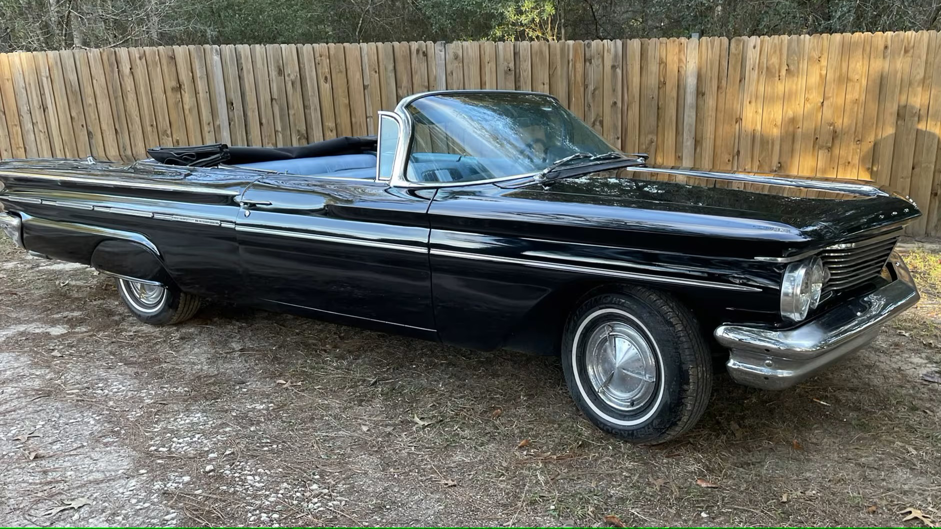 2nd Image of a 1960 PONTIAC BONNEVILLE