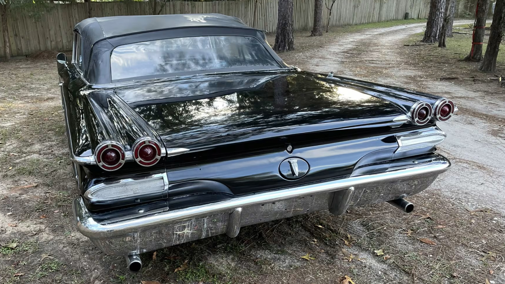 3rd Image of a 1960 PONTIAC BONNEVILLE