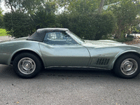 Image 3 of 7 of a 1971 CHEVROLET CORVETTE