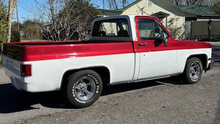 2nd Image of a 1982 CHEVROLET C10