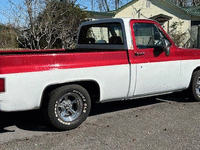 Image 3 of 10 of a 1982 CHEVROLET C10