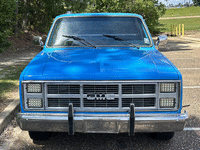 Image 2 of 5 of a 1985 GMC SIERRA