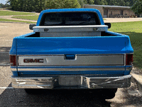 Image 3 of 5 of a 1985 GMC SIERRA