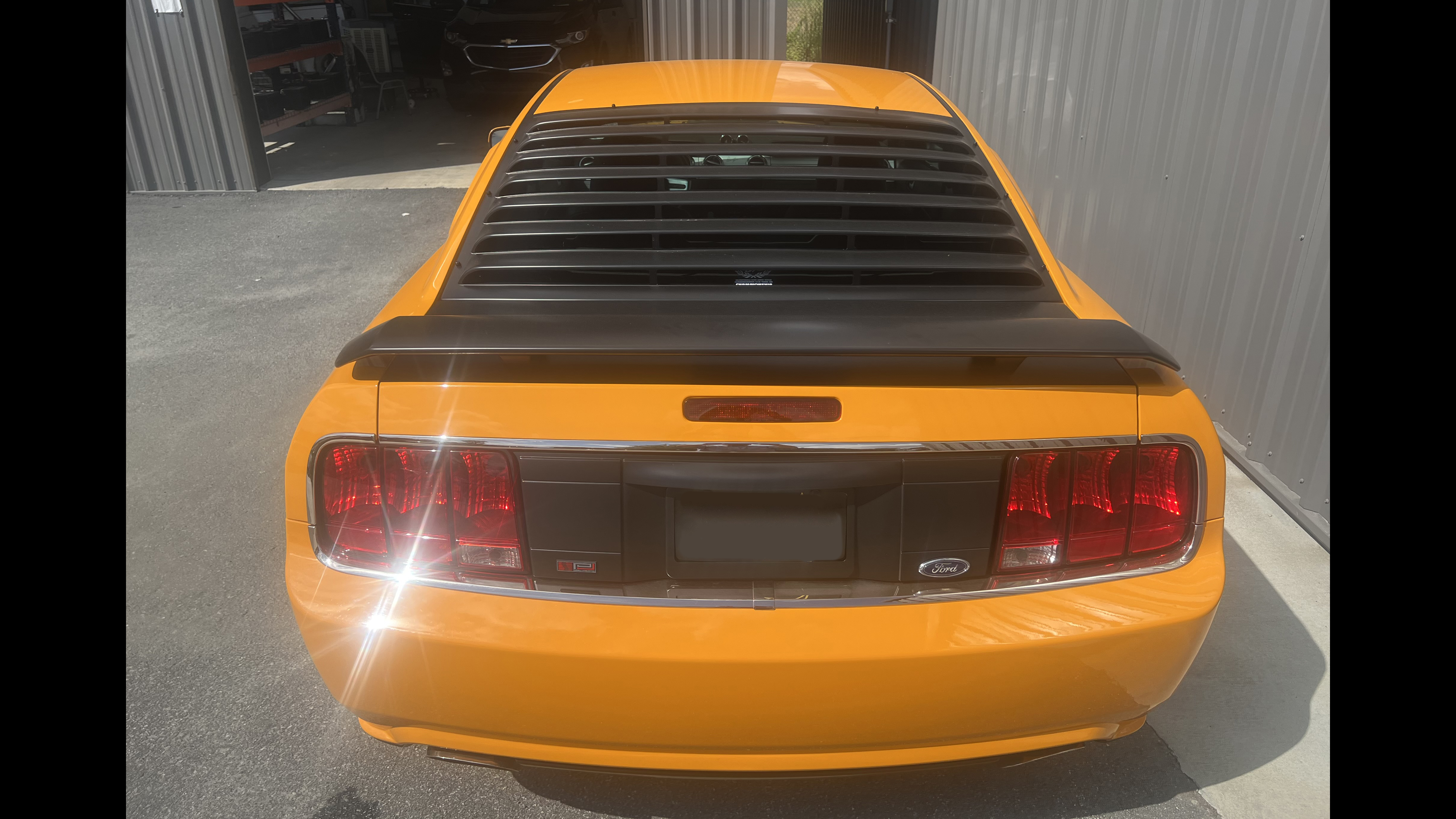 3rd Image of a 2007 FORD MUSTANG GT