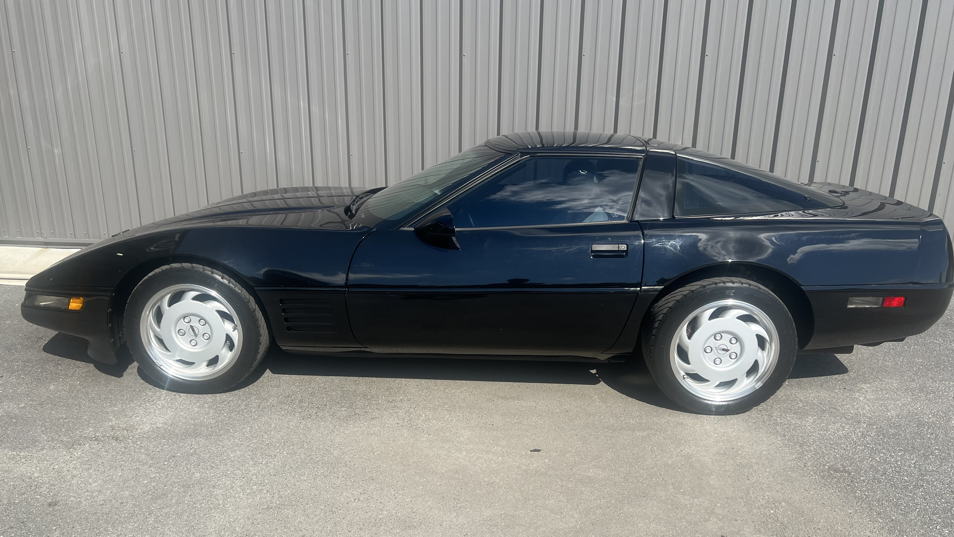 0th Image of a 1992 CHEVROLET CORVETTE