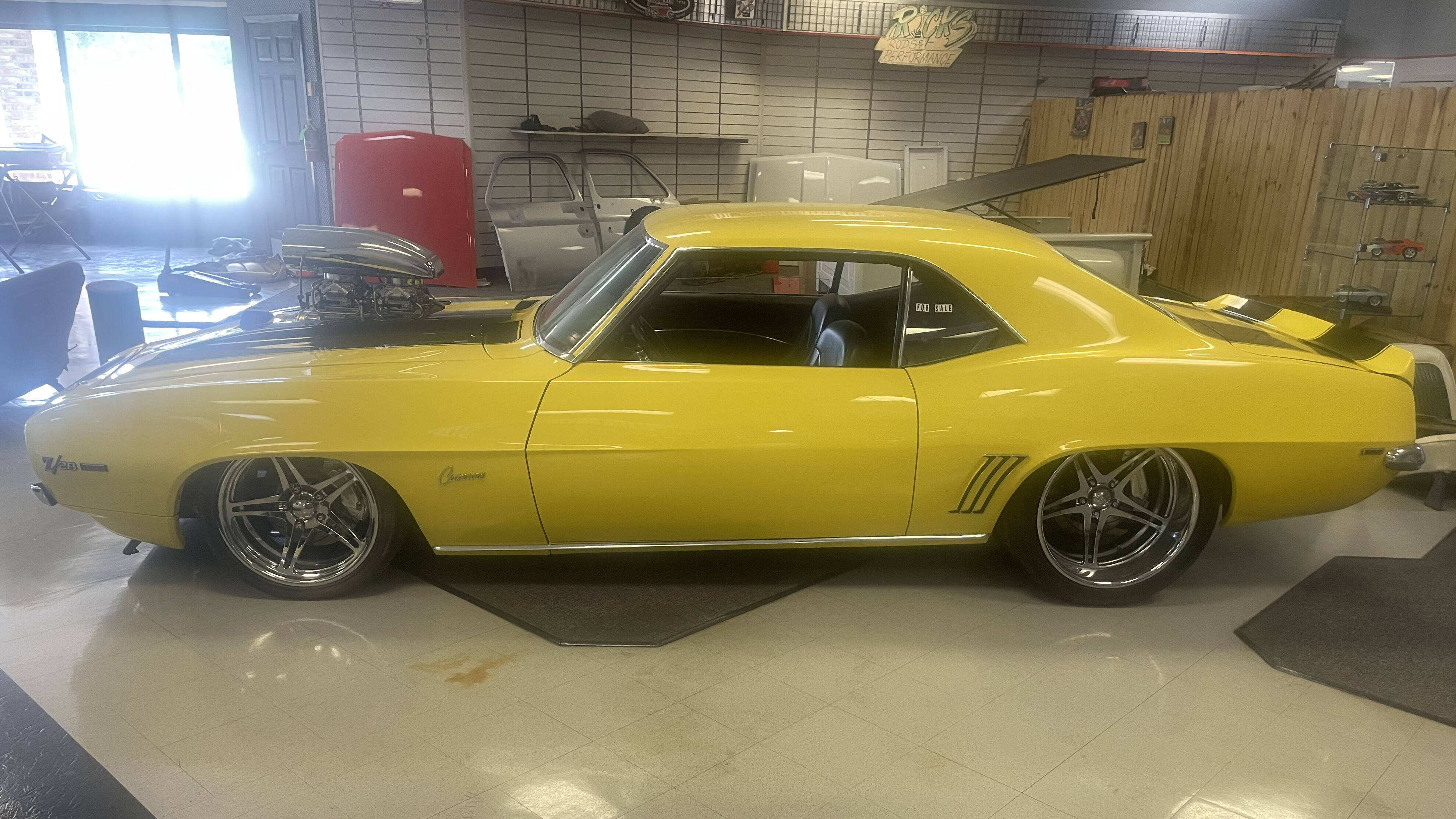 1st Image of a 1969 CHEVROLET CAMARO