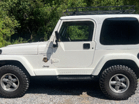 Image 2 of 7 of a 1998 JEEP WRANGLER