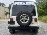 Image 5 of 7 of a 1998 JEEP WRANGLER